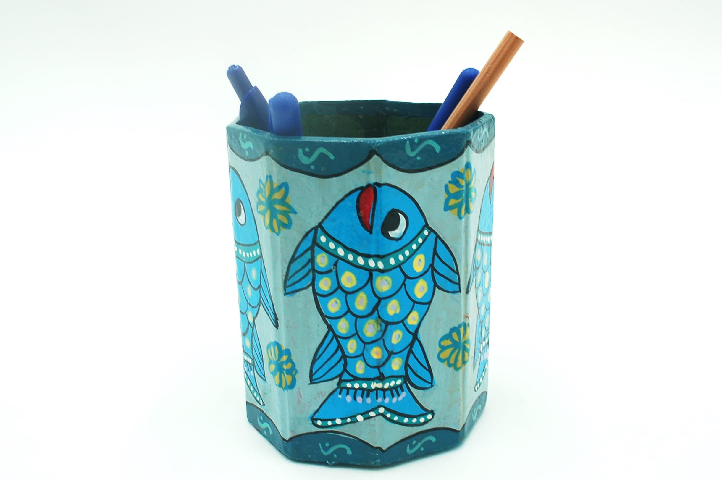 Mithila art Penhouder – Vis met Blauwe, Turquoise & Donkerrode Accenten