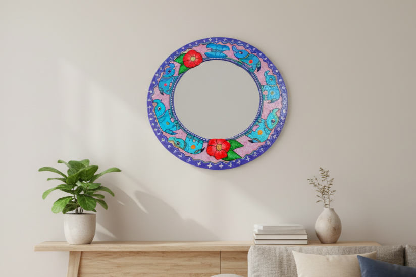 Mithila Olifant Ronde Spiegel – Turquoise met Paarse Rand & Rode Bloemen - Afbeelding 4