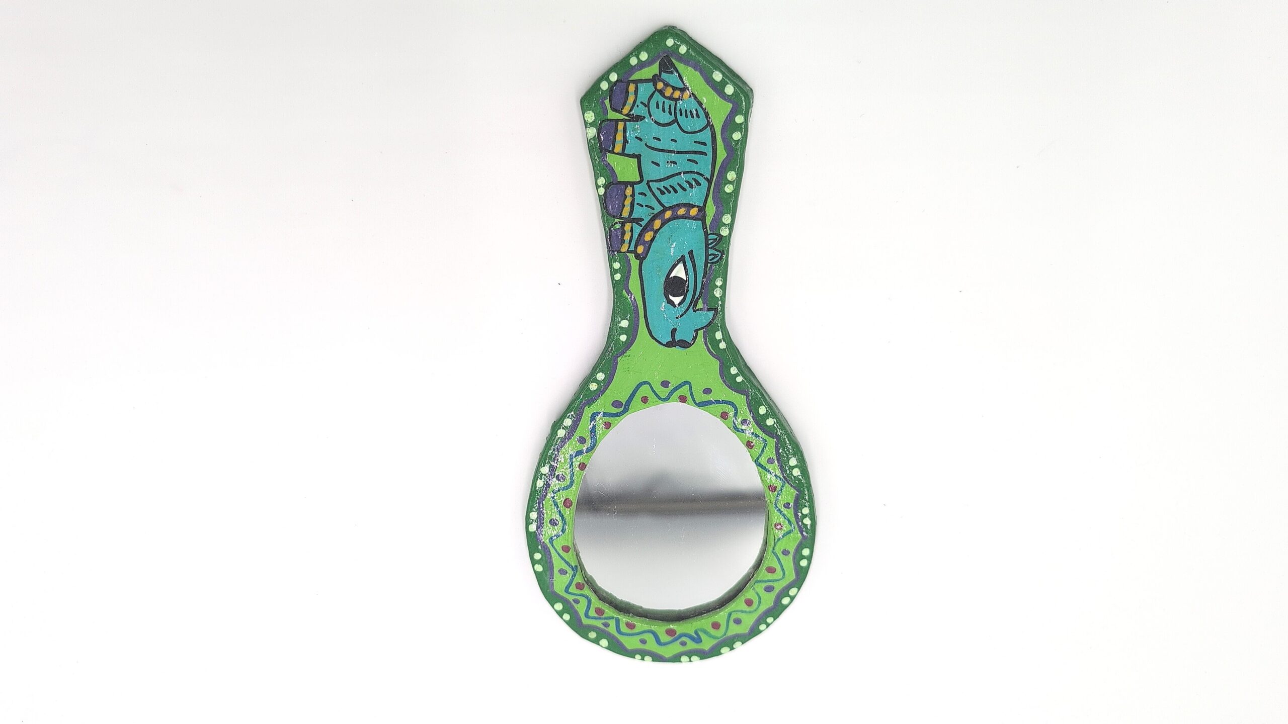 Mithila Handspiegel – Groene Folk-Art met Motief van de Eenhoornige Neushoorn - Afbeelding 3