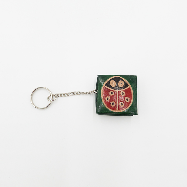 Leren portemonnee met sleutelhanger, groen met lieveheersbeestje